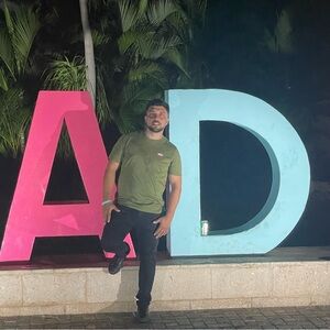 Meet your Posher, Brian